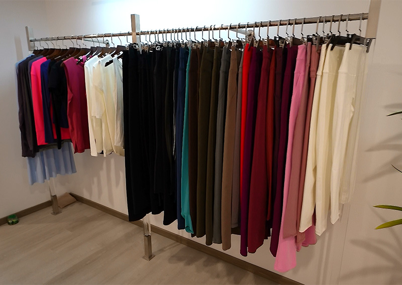 瑜伽长裤：身体与心灵的第二层肌肤